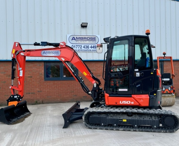 KUBOTA 5 TON EXCAVATOR U50-5